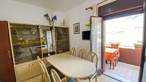 Dining - Wohnung an der Scala dei Turchi by Interhome (Alessandria della Rocca)