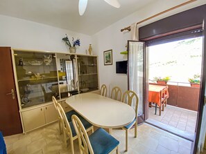 Dining - Wohnung an der Scala dei Turchi by Interhome (Alessandria della Rocca)