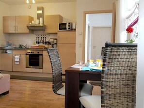 Fridge, microwave, oven, dishwasher - Apartment 2 - OG by Interhome (Zempin)