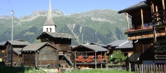 Chalet Stefanino, 2 1/2 Zimmer by Interhome