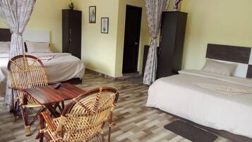 Suite | Caja fuerte, camas supletorias, wifi gratis y ropa de cama