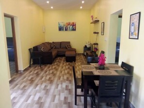Living area - Jeru Homes Ooty (Ooty)