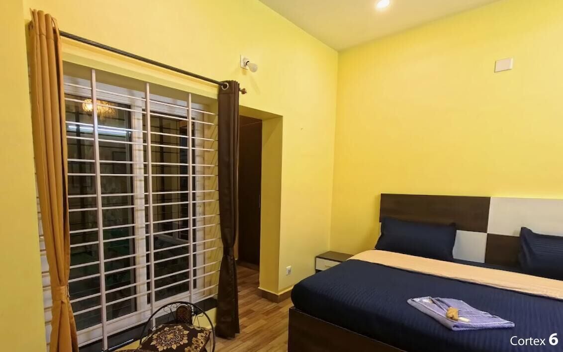 Double Room | In-room safe, rollaway beds, free WiFi, bed sheets