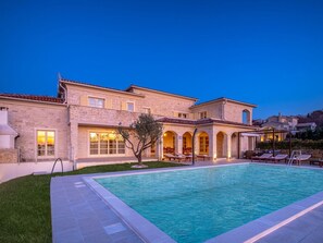 Pool - mit Privatpool für 10 Personen ca. 400 m² in Bajkini, Istrien (Binnenland by Interhome (Vižinada)