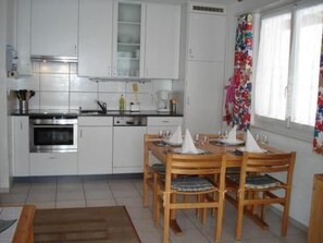Fridge, microwave, oven, dishwasher - Mont-Fort 14A by Interhome (Nendaz)