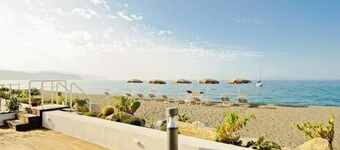 Schöne Ferienwohnung am Meer by Interhome