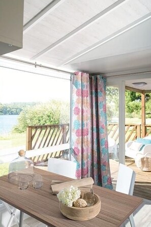 Dining - in Hohenlychen mit Grill, Loggia 1 by Interhome (Lychen)