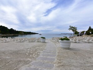 Beach - NONA KAPONA by Interhome (Poreč/Tar)