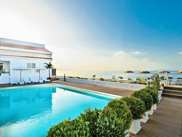 Pool - Wohnung mit Grill, Terrasse und Pool by Interhome (Malfa)