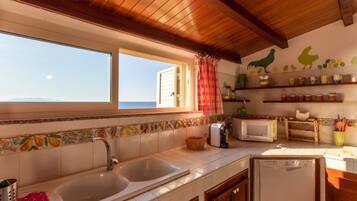 Refrigerador, microondas, horno y lavavajillas