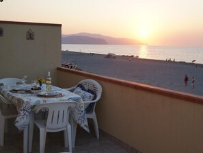 Outdoor dining - Seestern by Interhome (Malfa)