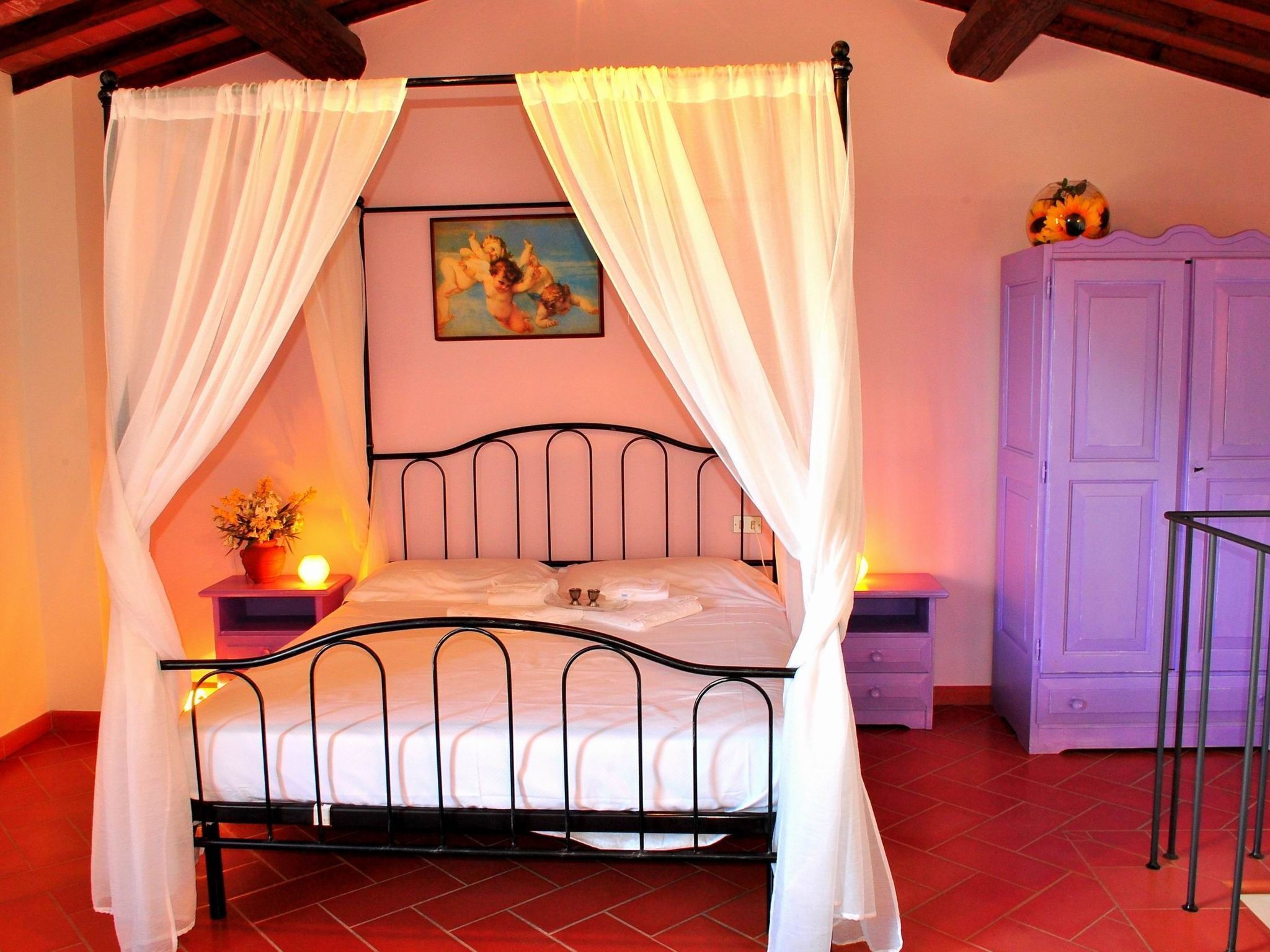 3 makuuhuonetta, internet