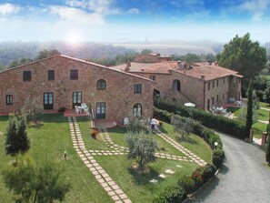 Exterior - "Collelungo" mit Pool by Interhome (Castelfalfi)
