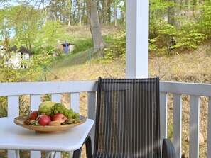 Outdoor dining - Villa Celia Sellin by Interhome (Ostseebad Sellin)