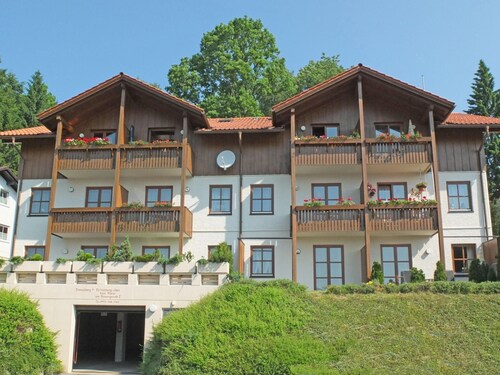 mit Balkon und schöner Fernsicht by Interhome