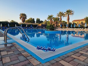 Pool - Respiro di Mare von Holiday World by Interhome (Campofelice di Roccella)
