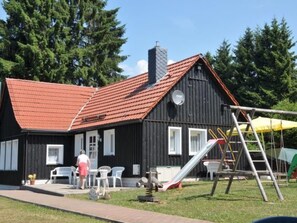 Children’s area - mit Spielplatz, Garten und Fernsicht by Interhome (Braunlage)