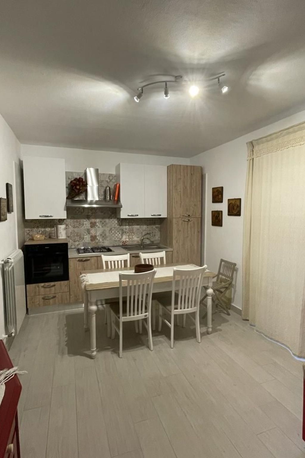 Frigorifero, forno, pentole/stoviglie/utensili