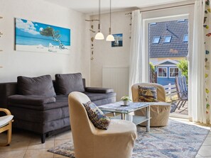 TV - Haus Delphin by Interhome (Bodstedt)