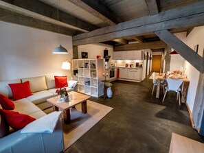 TV, DVD player - App.1  Speicherwerk by Interhome (Quedlinburg)