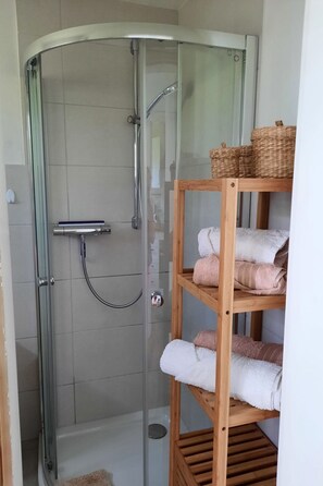 Bathroom - Kleiner Eifeltraum by Interhome (Daun)