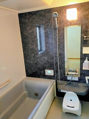 Hair dryer, bidet, towels, soap - Frog Inn. Fuji-Best location for Mt.fuji area!! (富士宮市)