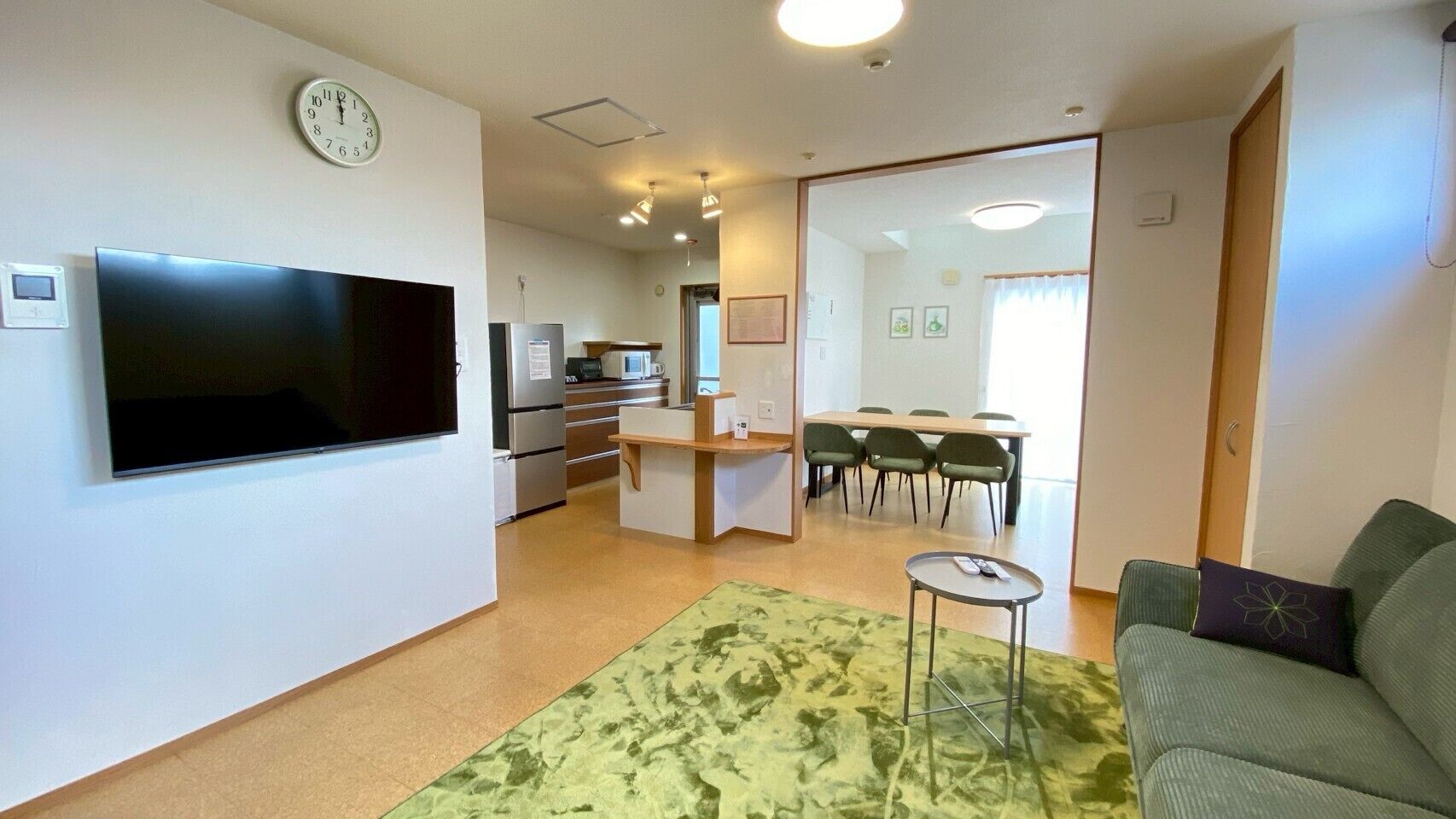 智能電視、書籍