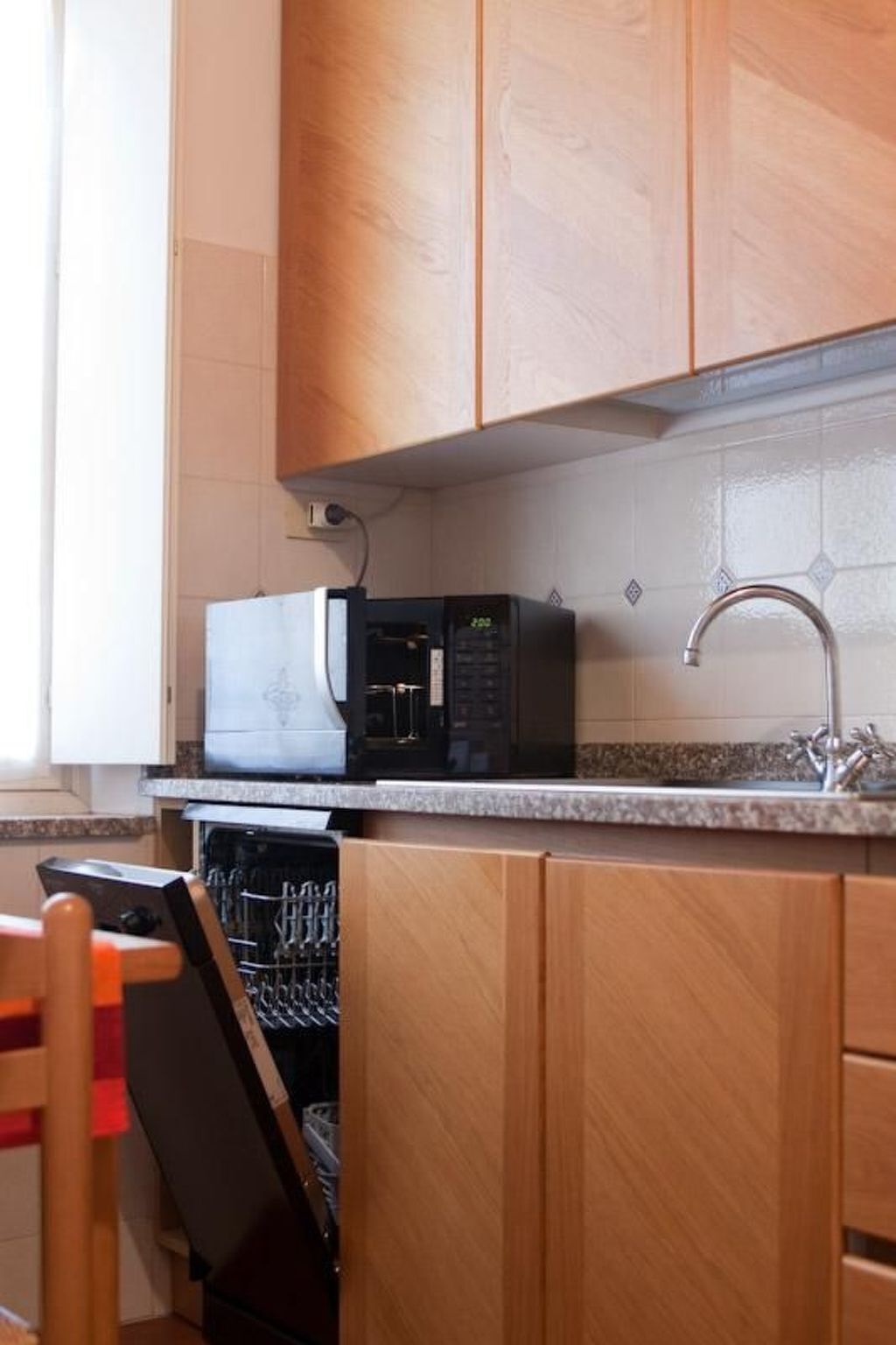 Frigorifero, microonde, forno, lavastoviglie