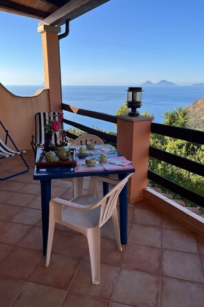 Outdoor dining - Mandarin Wohnung by Interhome (Gioiosa Marea)