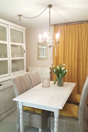 Dining - Appartement Achtern-Diek-am-Strand in Zingst by Interhome (Ostseebad Zingst)