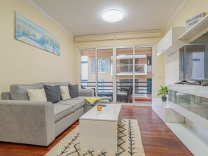 Living area - Wohnung "Lido Costa do Sol Prime" by Interhome (Madeira/Funchal)