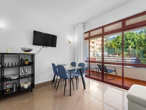 Dining - "Sofia Residence T1" by Interhome (Madeira/Funchal)