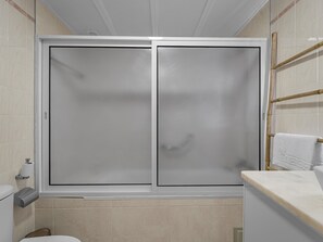 Towels - "Sofia Residence T1" by Interhome (Madeira/Funchal)
