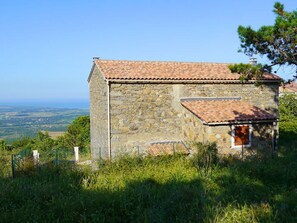 Exterior - Haus mit Garten, Grill und Terrasse by Interhome (Ghisonaccia)