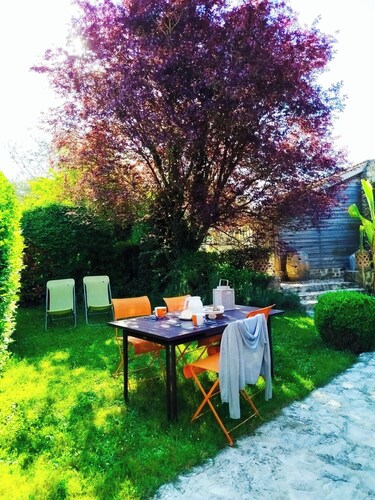 Gîte au calme – Jardin bucolique & sentier de randonnée au pied