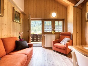 Living area - Chalet Borgo Walser Testa 6 by Interhome (Macugnaga)