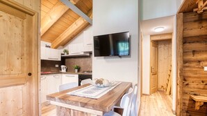 Dining - Chalet Borgo Walser Testa 6 by Interhome (Macugnaga)