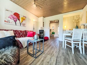 TV, fireplace - Mit Liebe ausgestattetes Haus im Naturpark by Interhome (Vöhl)