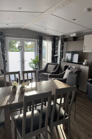 تناول الطعام