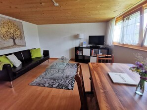 TV - Tiererlebnishof Windegg by Interhome (Urnäsch)