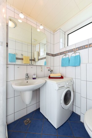 Towels - in Bensersiel mit Garten by Interhome (Bensersiel)