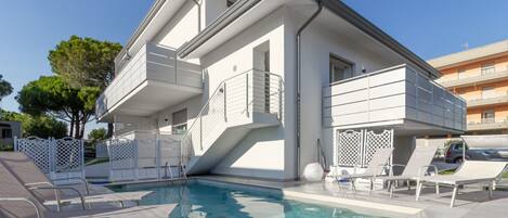 Apartment, 1 Schlafzimmer, Balkon | Pool