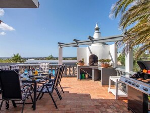 Outdoor dining - Villa Monte Alegrete by Interhome (Loulé)