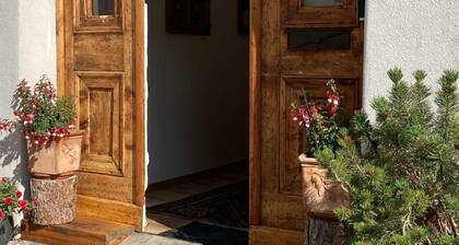 Chesa Robbi S-chanf by Interhome