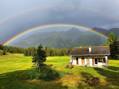 Gemütliches Chalet im Tal von Susauna by Interhome