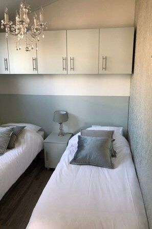 Internet - Chalet mit Wasserblick by Interhome (Bovenkarspel)