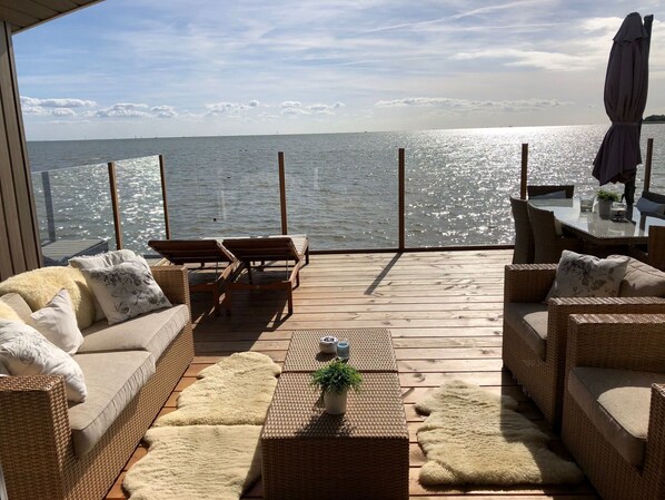 Outdoor dining - Chalet mit Wasserblick by Interhome (Bovenkarspel)