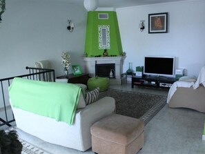 TV, DVD player - Sunny Escape by Interhome (Albufeira)
