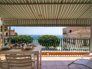 Outdoor dining - Appartement am Meer 'Blick aufs Meer by Interhome (Castelmola)