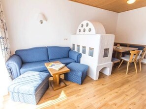 Living area - App Typ C - bis 6 by Interhome (Bad Kleinkirchheim)